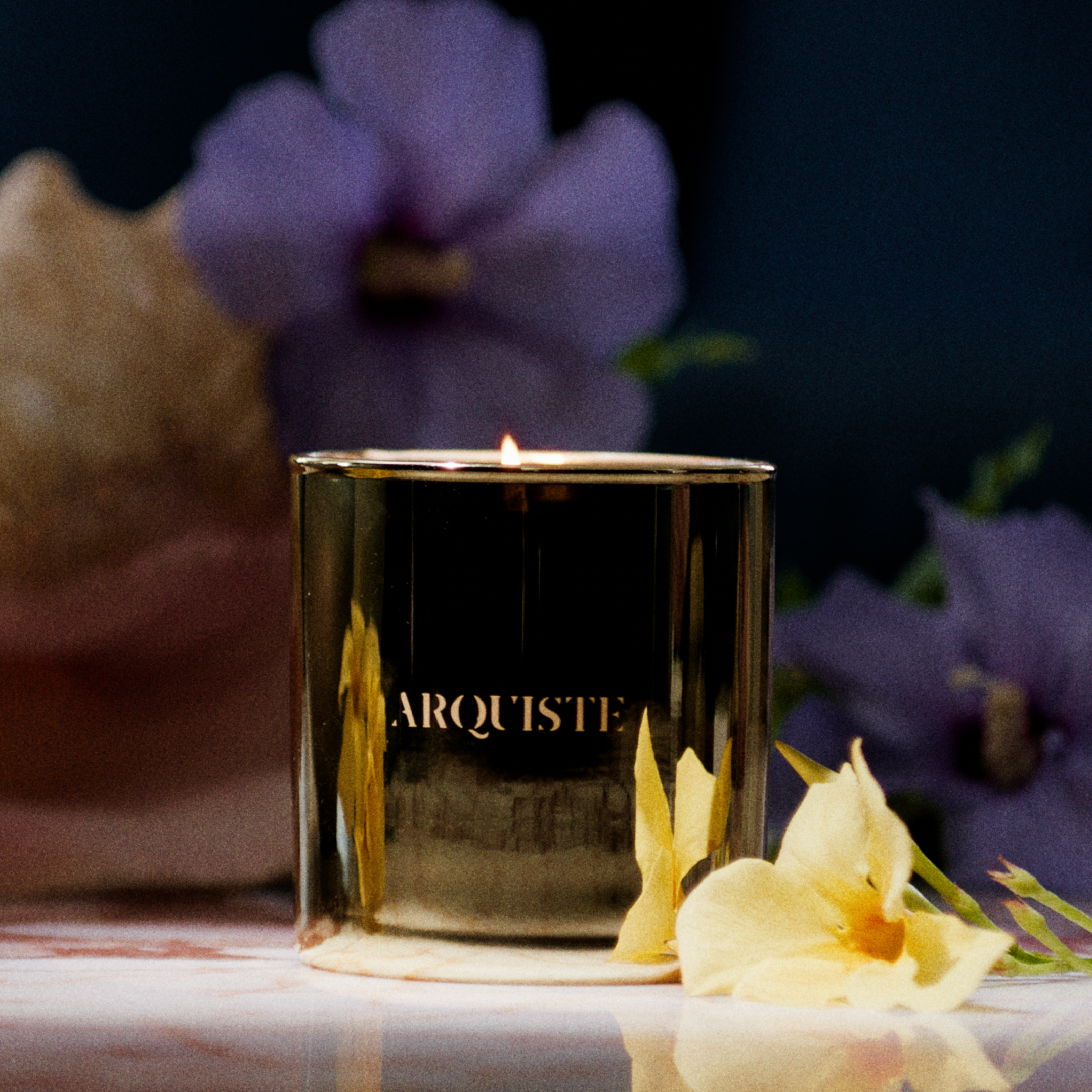 Arquiste Tropical bougie parfumée 255 g goyave vanille