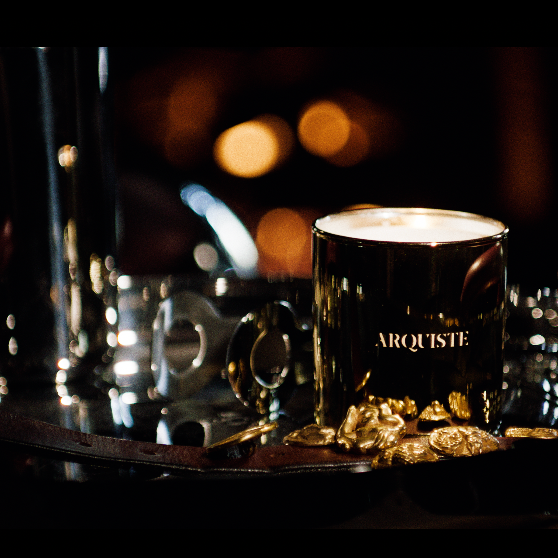 Arquiste Room Scents Nocturnality bougie parfumée 255 g cuir
