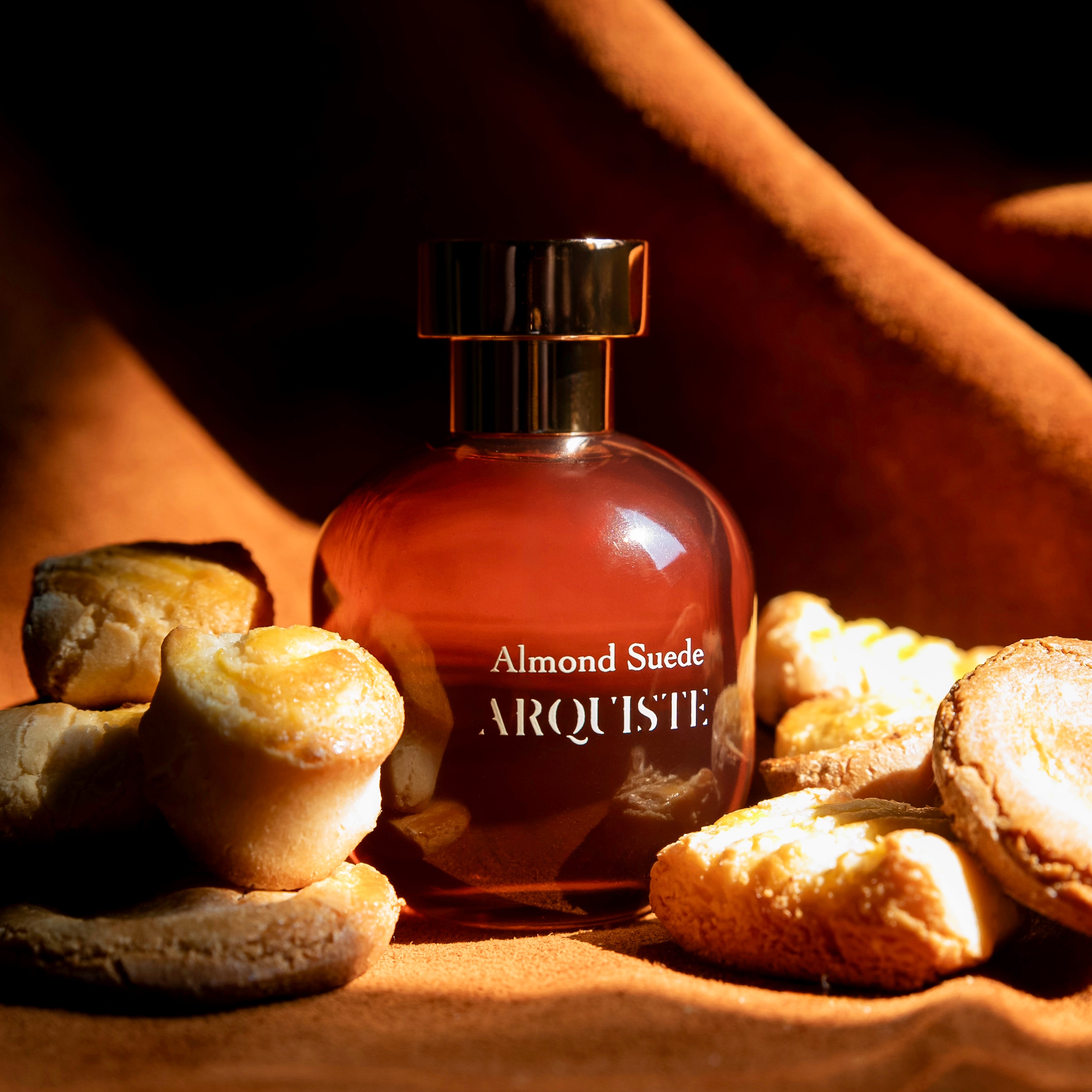 Arquiste Almond Suede eau de parfum gourmand cuir 100 ml