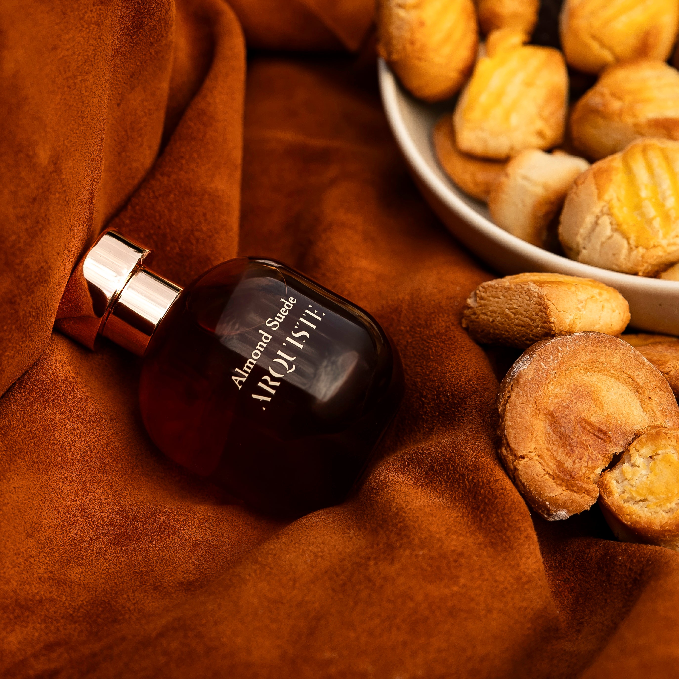 Arquiste Almond Suede eau de parfum gourmand cuir 100 ml
